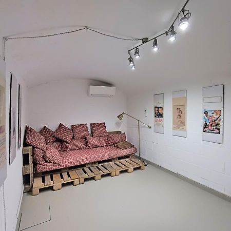 Game House In The Center Apartman Milánó Kültér fotó