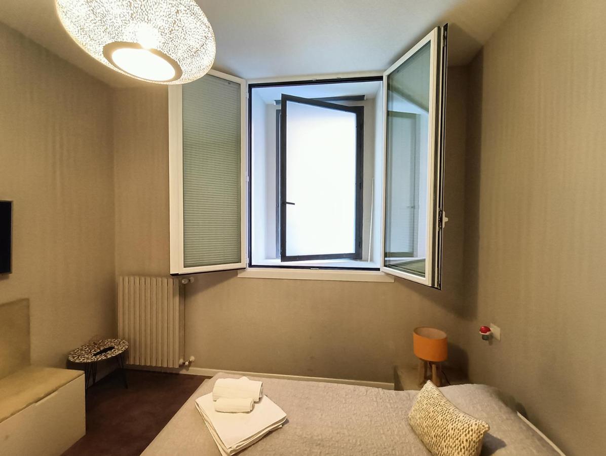 Game House In The Center Apartman Milánó Kültér fotó