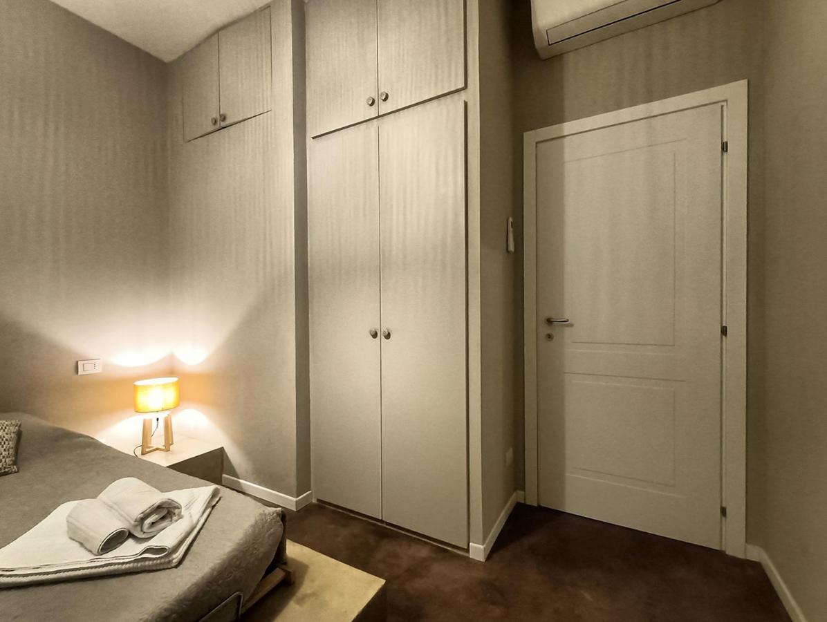 Game House In The Center Apartman Milánó Kültér fotó